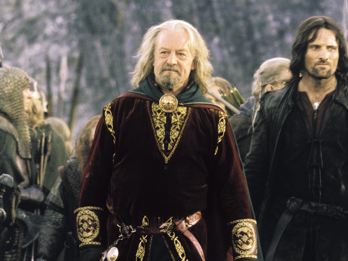 Le Seigneur Des Anneaux Replay Les Anneaux de Pouvoir et Le Hobbit critiqués par l'acteur Bernard Hill (Le  Seigneur des Anneaux) : “Ils ont tiré sur la corde”